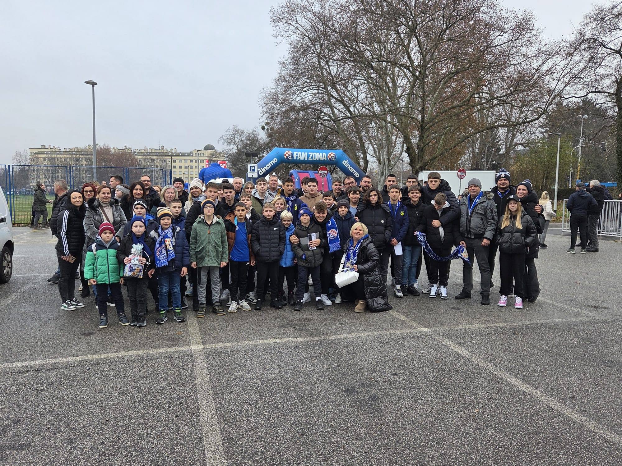 Škola nogometa na utakmici Dinamo-Hajduk!
